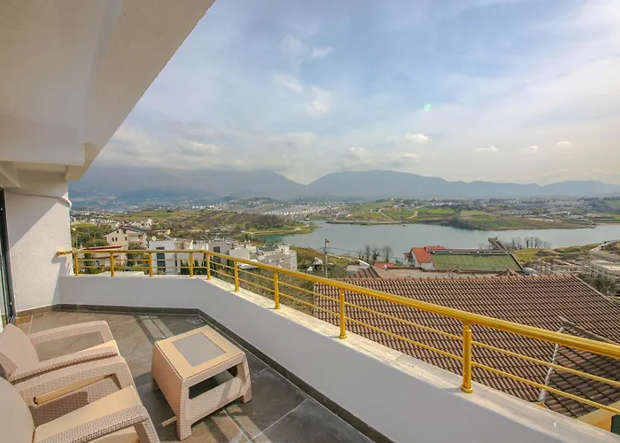 Szálloda Murati View *
