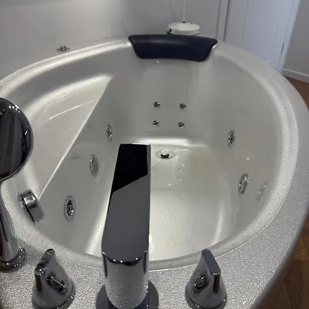 Murati View فندق